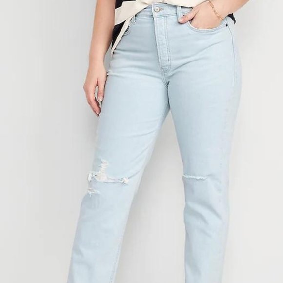 Old Navy Extra High-Waisted Button-Fly Sky-Hi Straight Ripped Jeans for Women - Picture 4 of 11